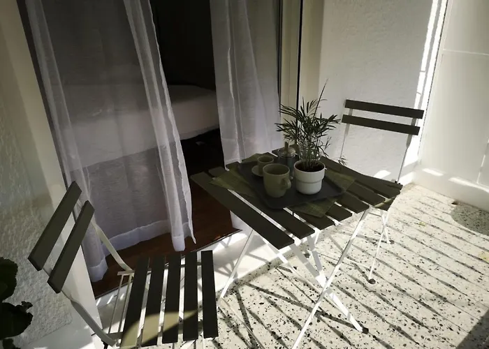 Theodora\'S Cozy Guest House